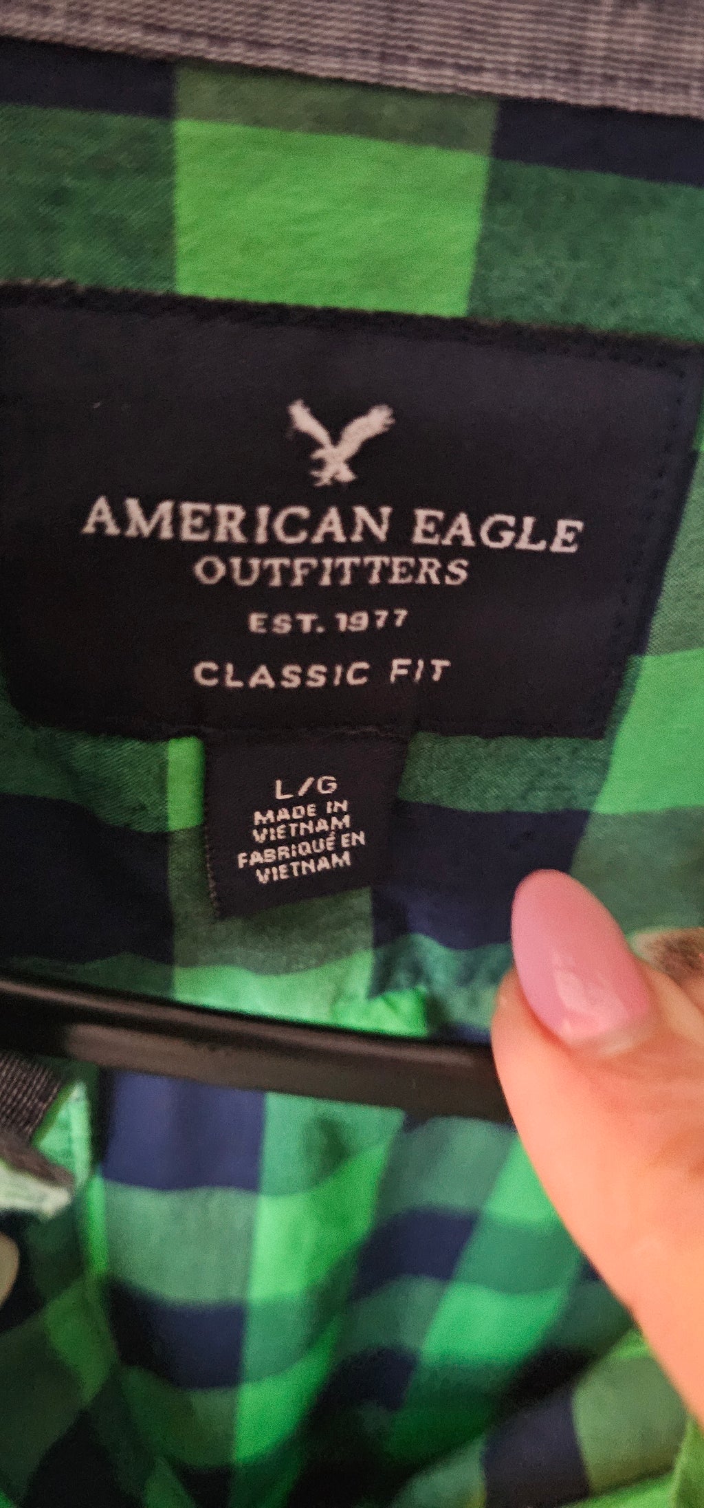 American Eagle Size Large shirt