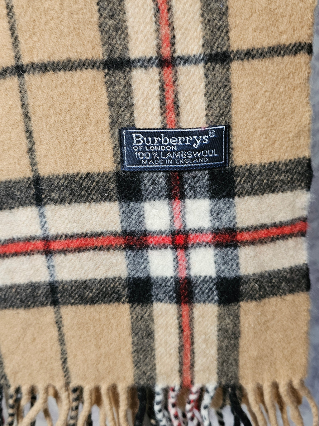 Vintage Burberry 100% Lambswool Scarf Classic Check Pattern beige  (Pre Loved)