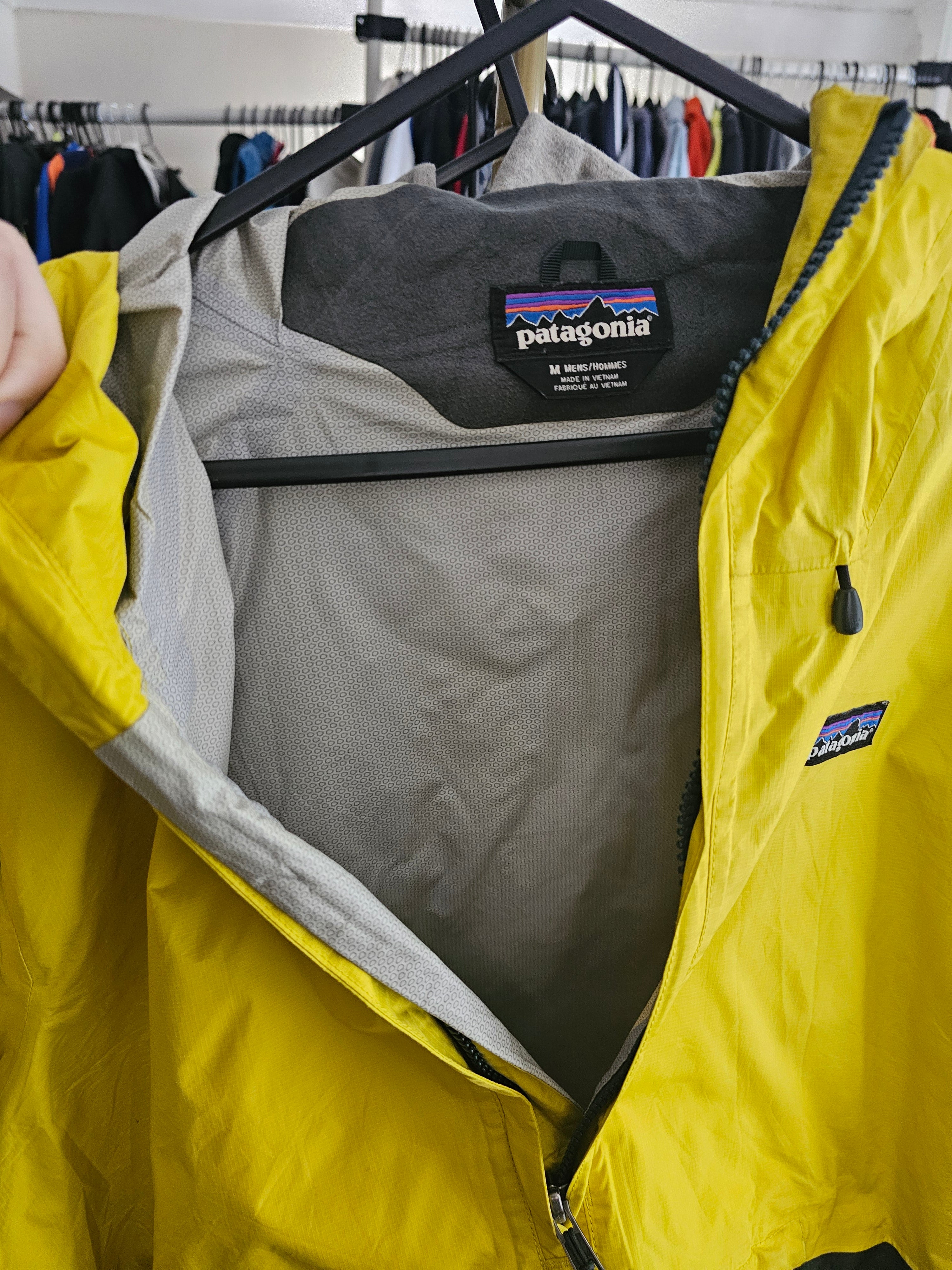 Patagonia Men'S Yellow And Black Jacket  Size M  Pre Loved