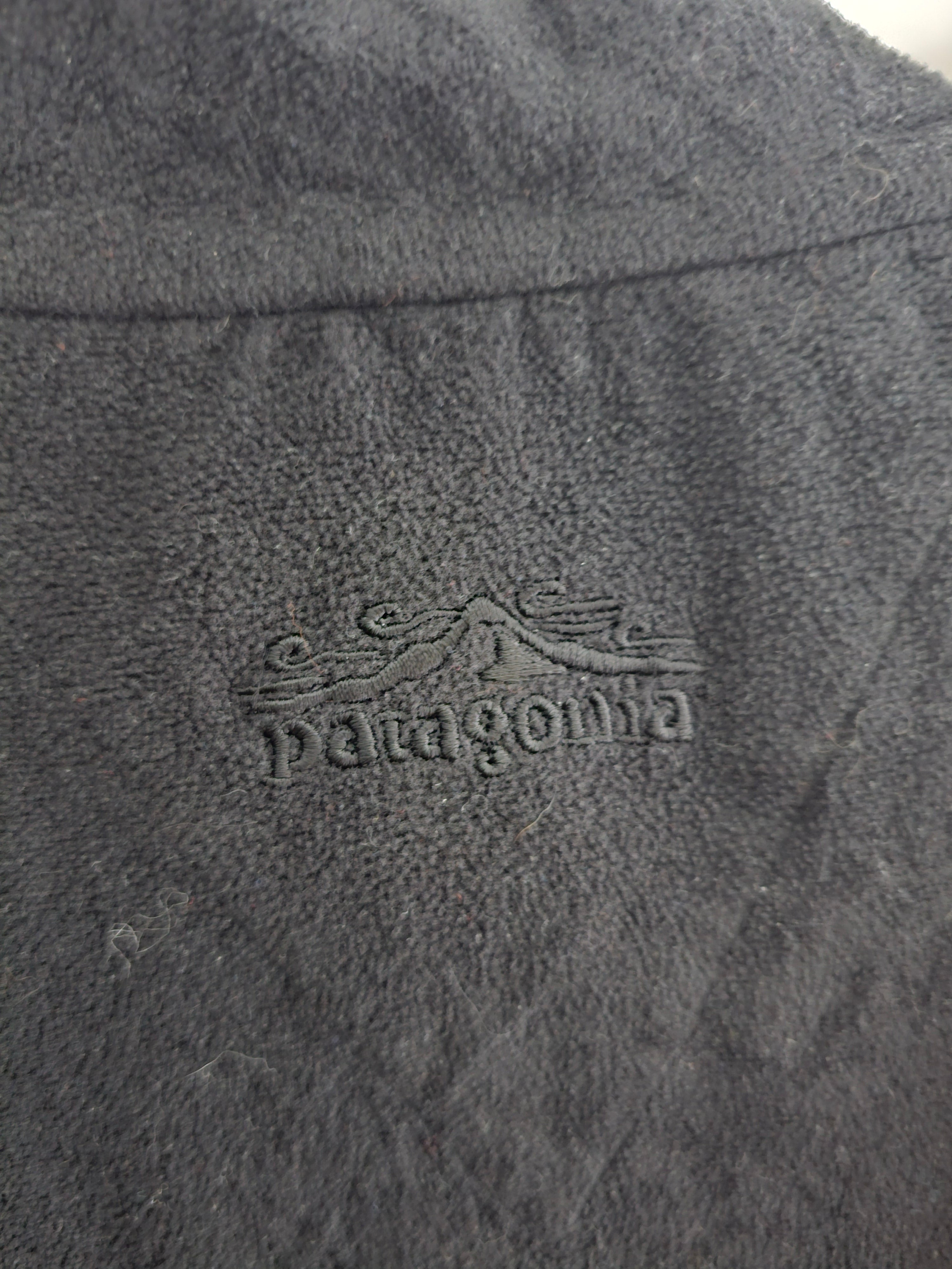 Patagonia Micro D-Luxe Fleece Pullover Size Large, Pre loved
