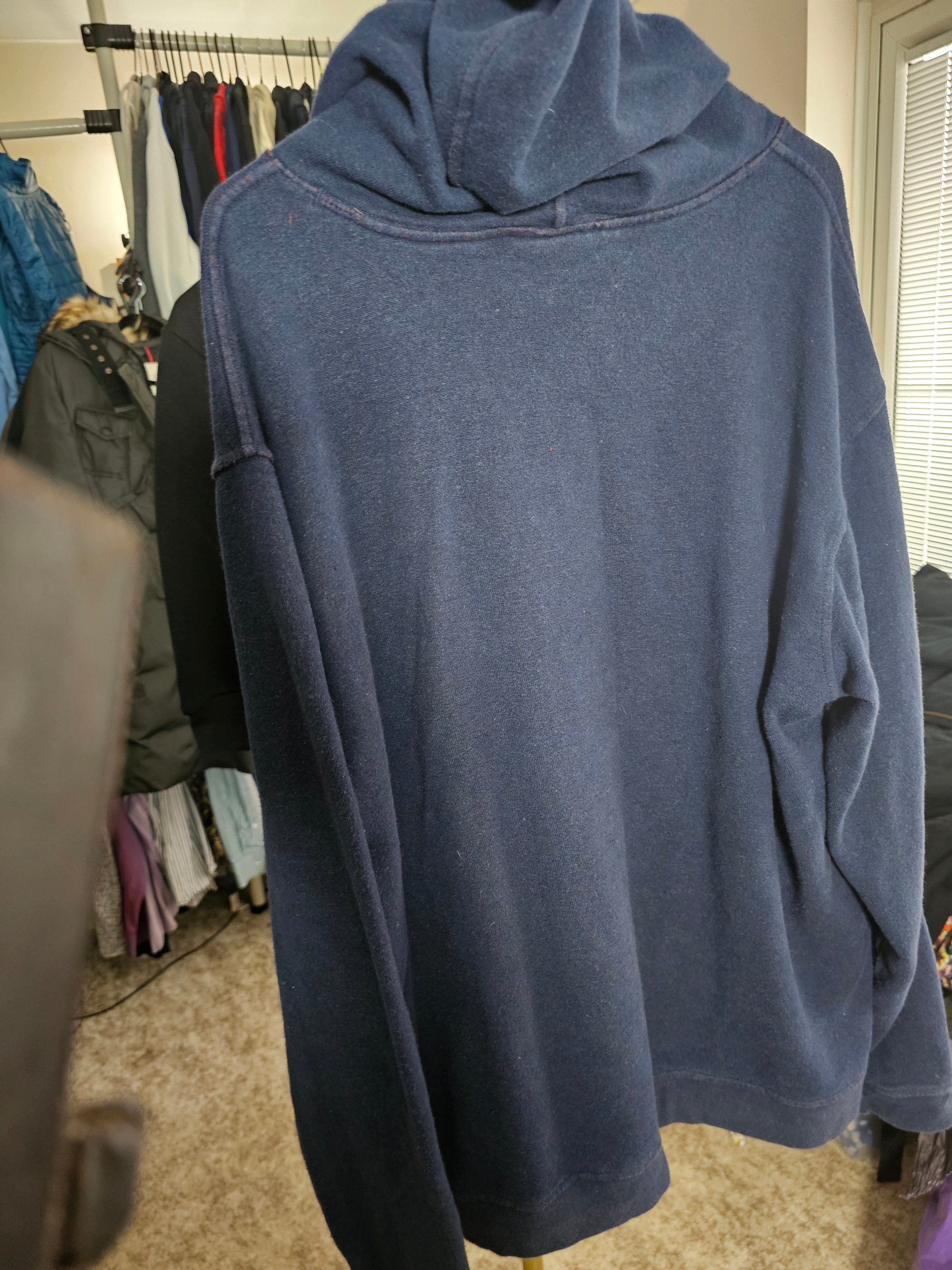 Patagonia Navy Blue Hoodie  Size Large (Preloved)