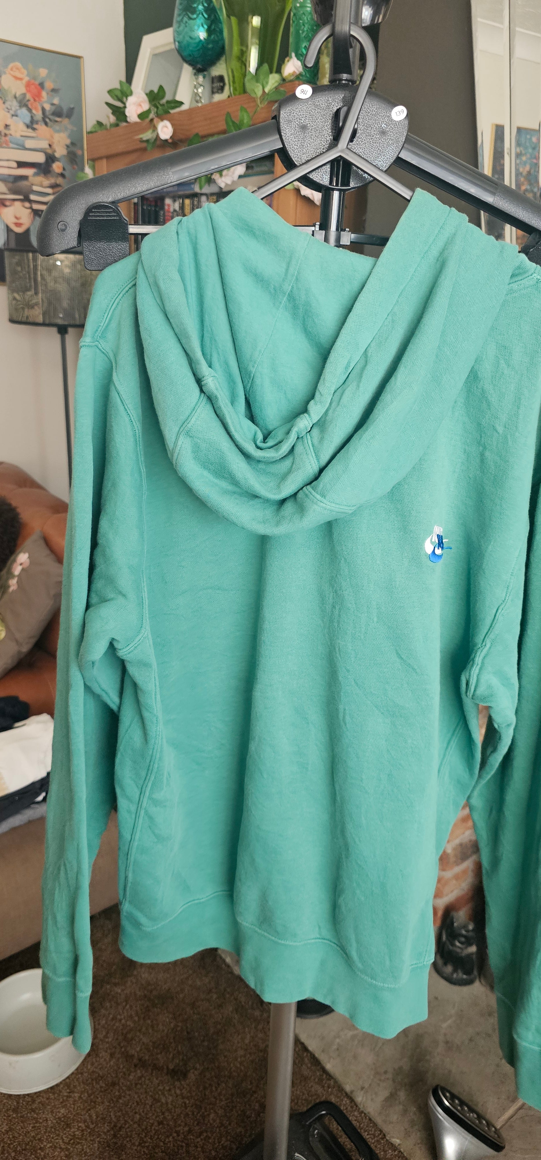 Nike Size Small Hoodie (Preowned|)
