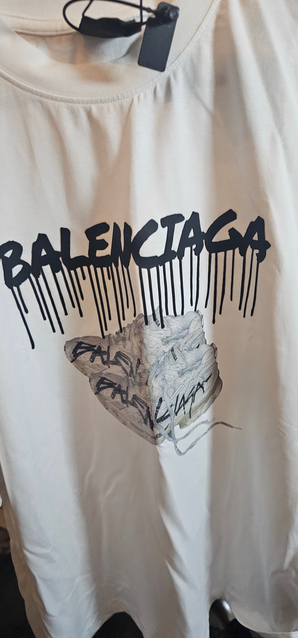 Balenciaga T-Shirt Size Medium (BNWT)