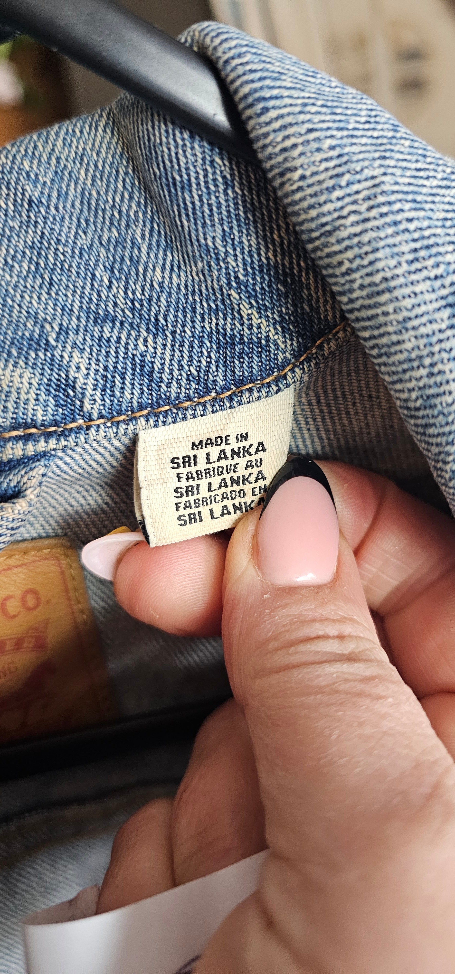 Vintage Levis Denim Jacket Size Medium (Preowned)