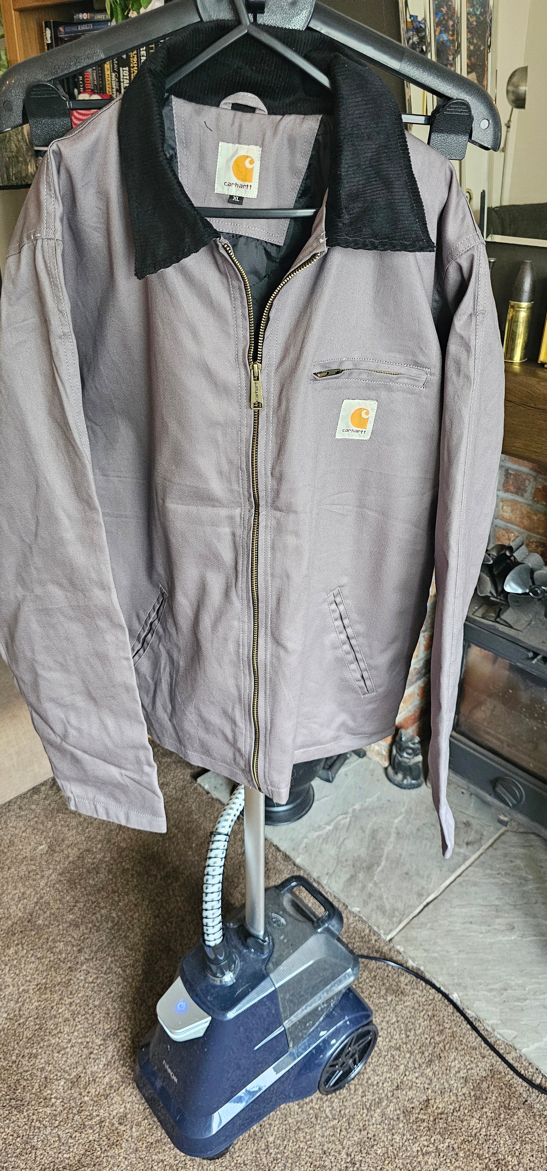 Carhartt Size XL Mens Jacket (BNWOT)