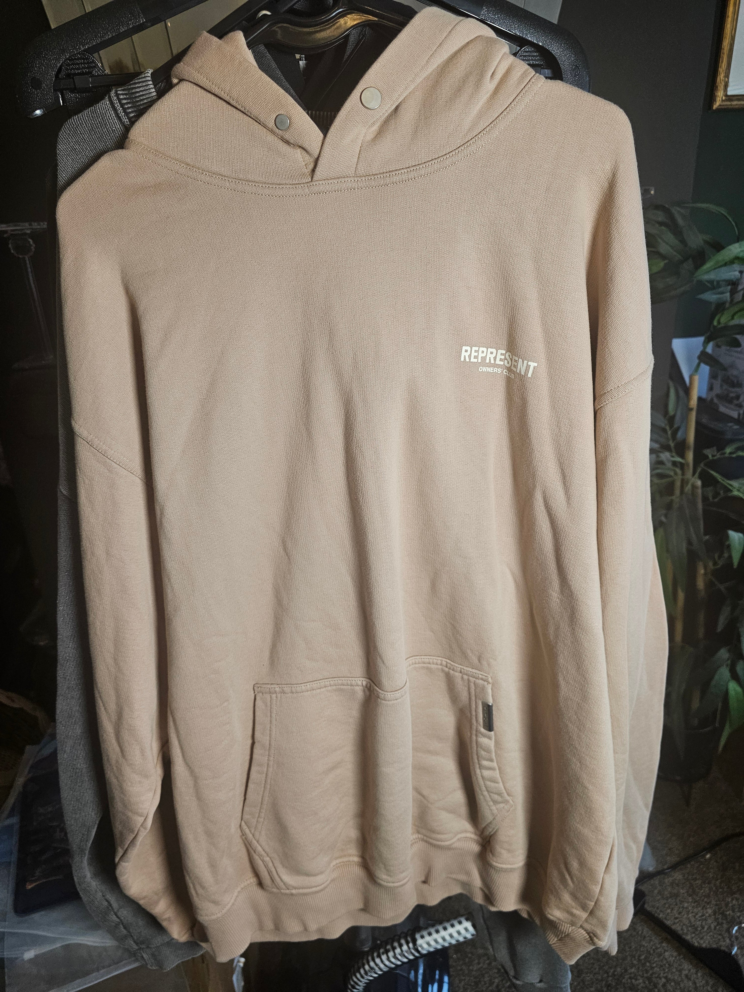 Represent Owners Club Hoodie  Size Large