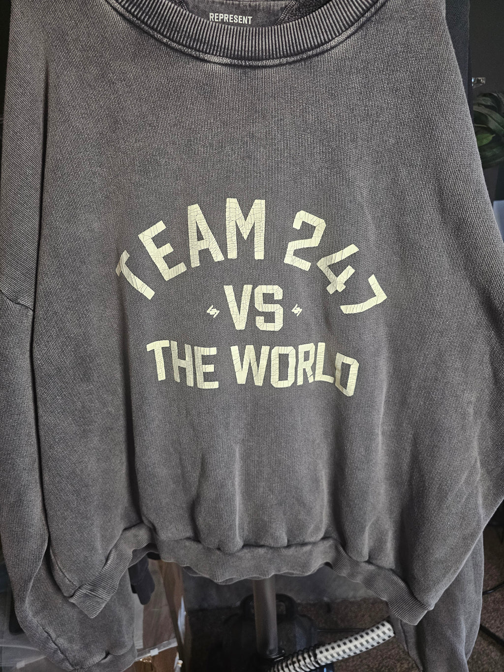Represent 247 sweatshirt Size Large